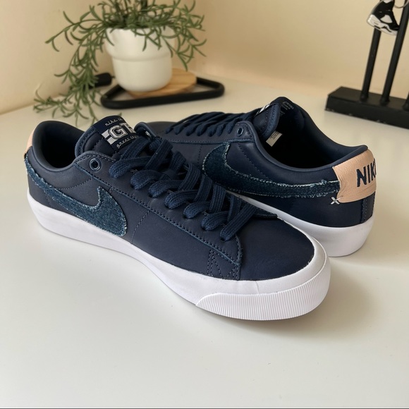 Nike SB Zoom Blazer Low Pro GT Premium - Picture 3 of 9